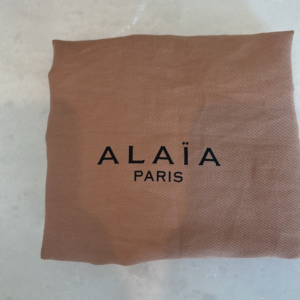 Alaïa bag in brown python - Picture 4 of 4
